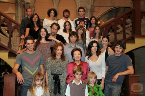 13645_reparto-de-la-sexta-temporada-de-el-internado.jpg